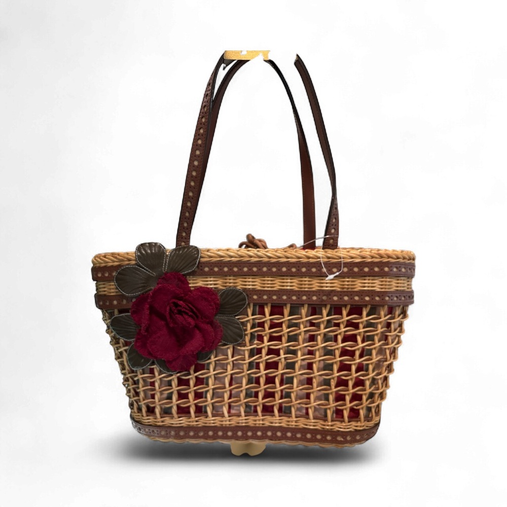 ISABELLA FIORE, New without tags ISABELLA  FIORE Bucket Bag 14x9x4 1/2 - Picture 2 of 10